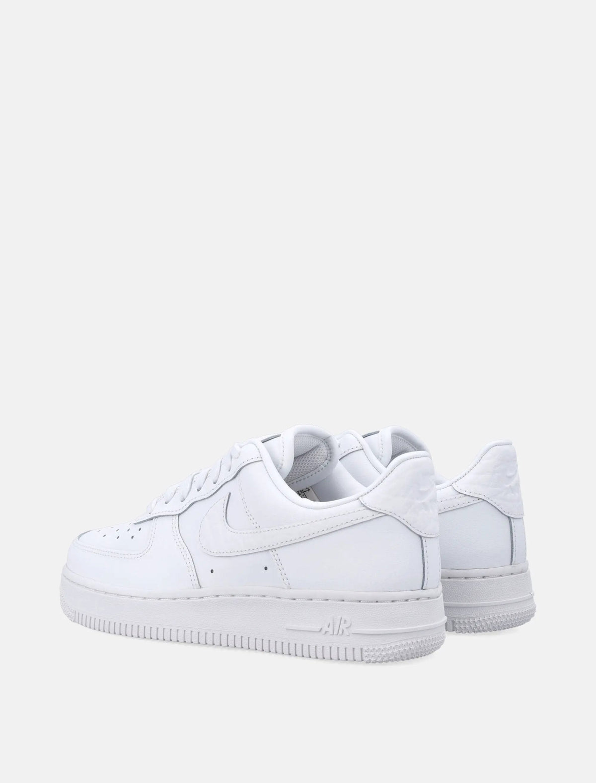 Nike Air Force 1 ’07 Low women’s sneakers in white