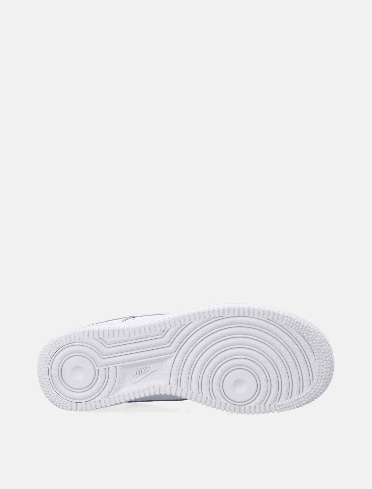 Nike Air Force 1 ’07 Low women’s sneakers in white