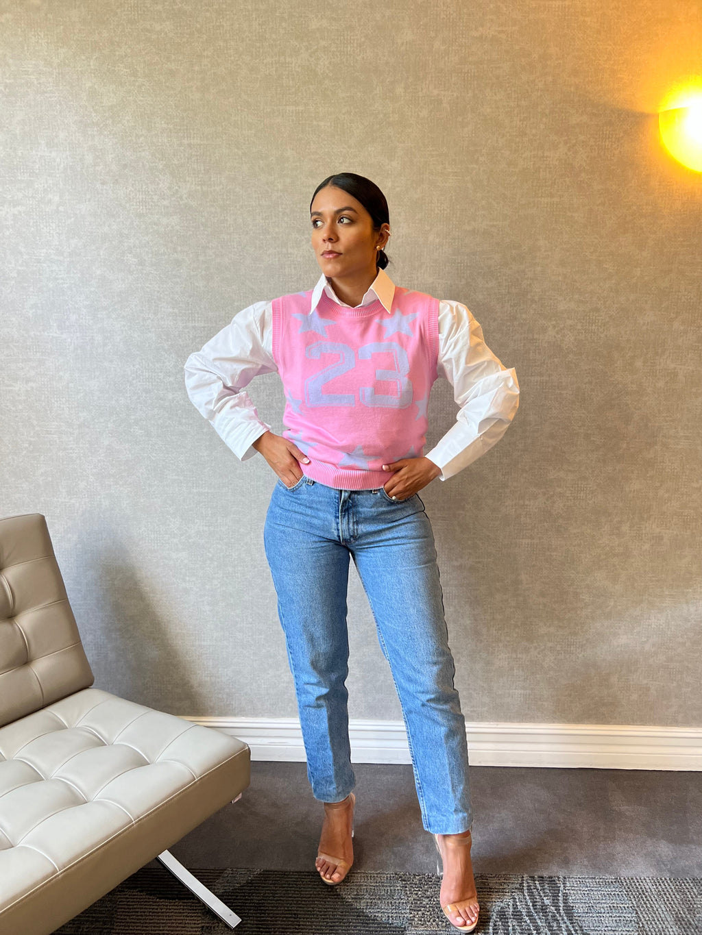 23 Graphic Pink with stars crop sweater vest